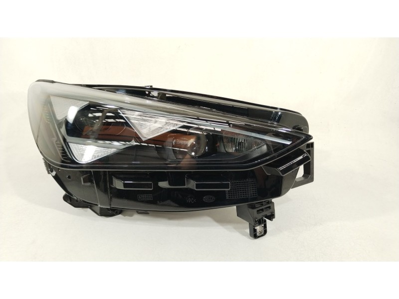 Recambio de faro derecho para cupra tavascan tavascan referencia OEM IAM 11H941036E 11H941774 992941572AH