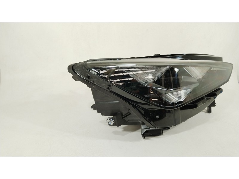 Recambio de faro derecho para cupra tavascan tavascan referencia OEM IAM 11H941036E 11H941774 992941572AH