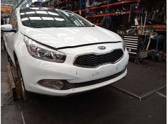 Recambio de paragolpes delantero para kia cee´d (jd) 1.6 crdi 128 referencia OEM IAM   