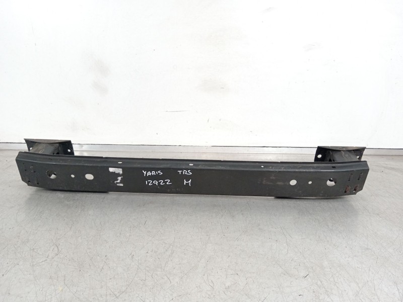Recambio de refuerzo paragolpes trasero para toyota yaris active referencia OEM IAM 520230d080  