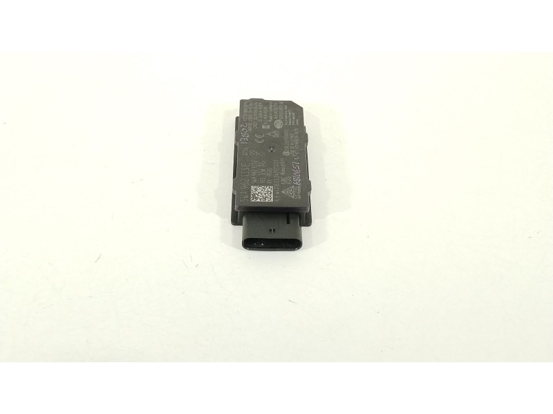 Recambio de antena para cupra tavascan tavascan referencia OEM IAM 5WA962133E  