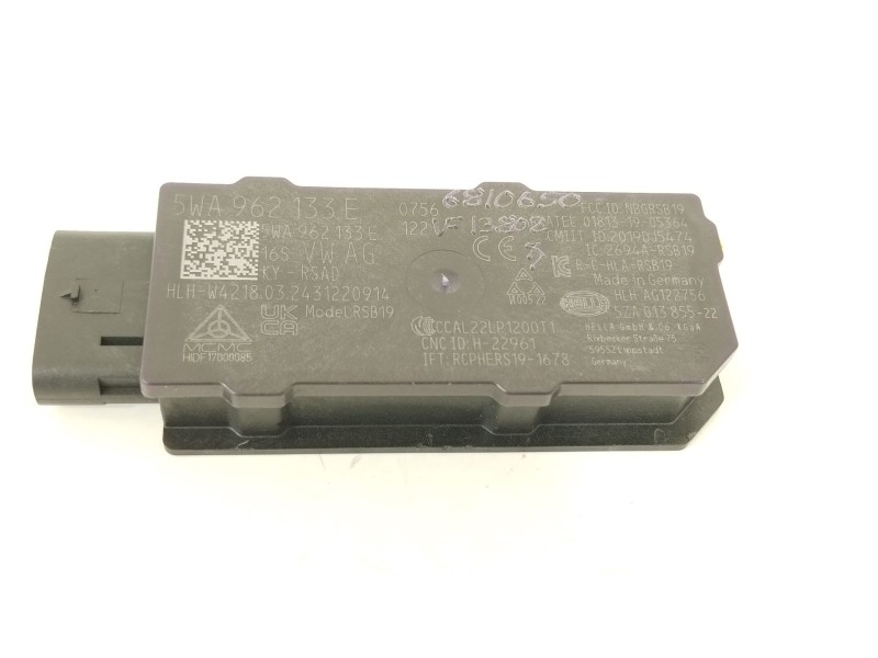 Recambio de antena para cupra tavascan tavascan referencia OEM IAM 5WA962133E  