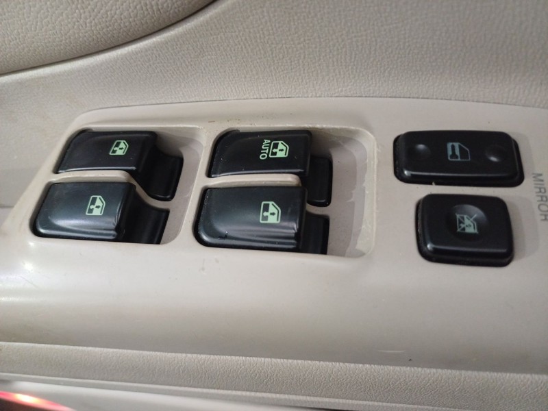 Recambio de mando elevalunas delantero izquierdo para hyundai sonata v (nf) 2.4 referencia OEM IAM   