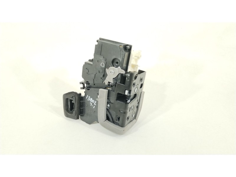 Recambio de cerradura puerta trasera izquierda para cupra tavascan tavascan referencia OEM IAM 4K0839015AA  