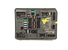 Recambio de caja reles / fusibles para dacia sandero iii 1.0 sce 65 referencia OEM IAM 284B76520R  
