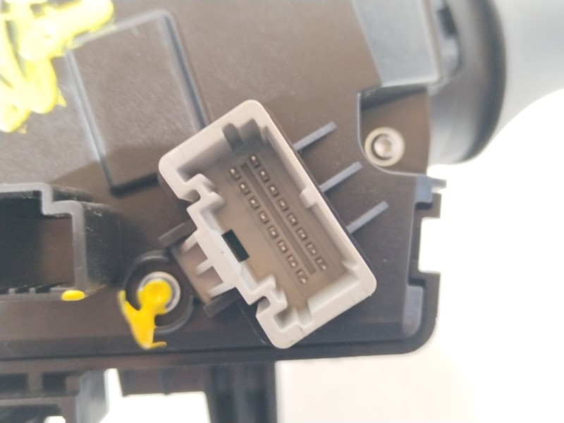 Recambio de mando luces para dacia sandero iii 1.0 sce 65 referencia OEM IAM 255679970R  