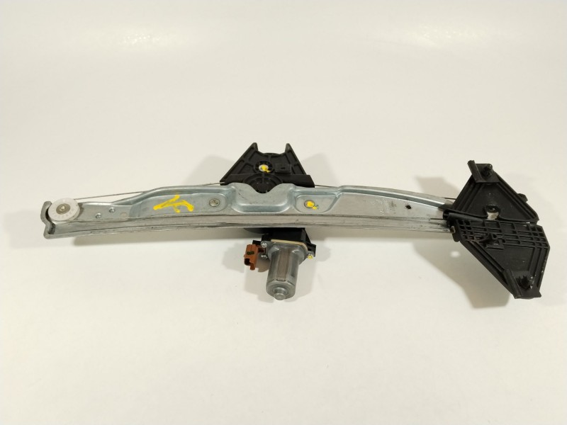 Recambio de elevalunas delantero izquierdo para dacia sandero iii 1.0 sce 65 referencia OEM IAM 807217352R  