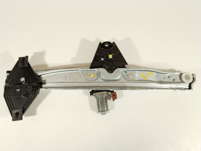 Recambio de elevalunas delantero derecho para dacia sandero iii 1.0 sce 65 referencia OEM IAM 807207678R  