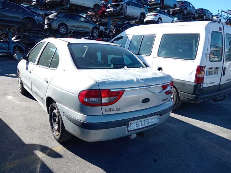 renault megane i classic (la0/1_) del año 2000