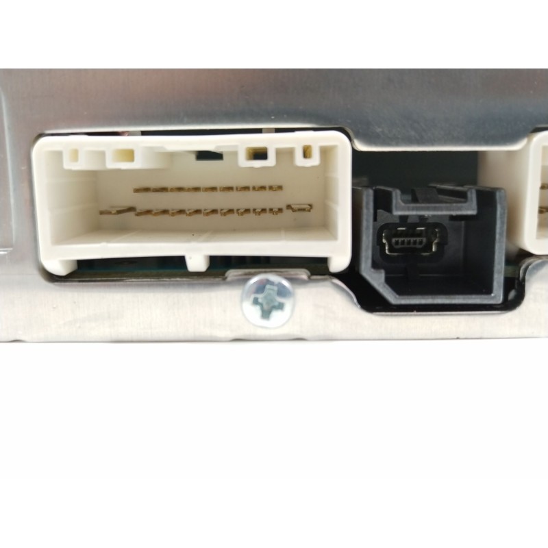 Recambio de sistema audio / radio cd para dacia sandero iii 1.0 sce 65 referencia OEM IAM 281154695R 285J99603R 