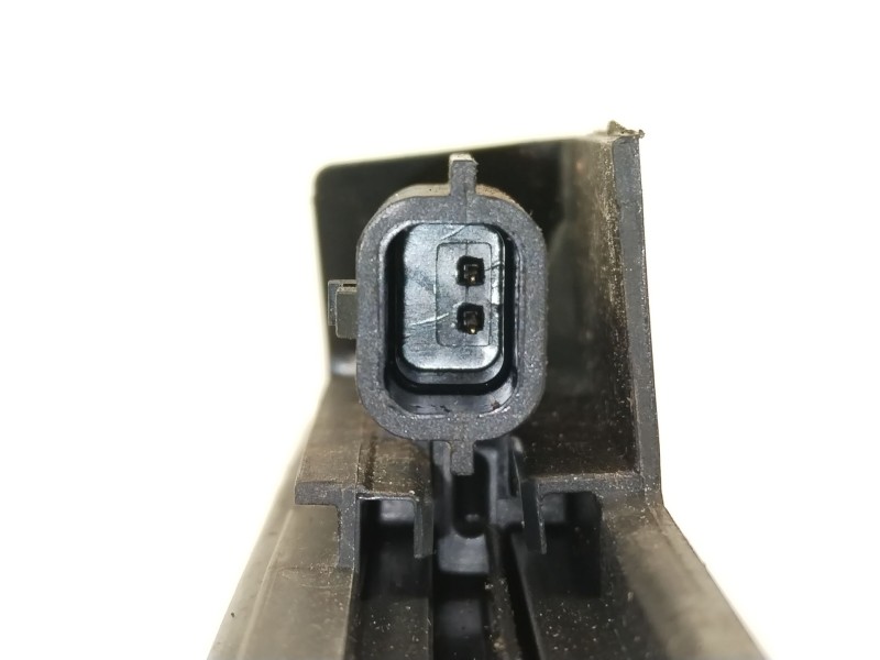 Recambio de cerradura puerta trasera izquierda para dacia sandero iii 1.0 sce 65 referencia OEM IAM 825033052R  