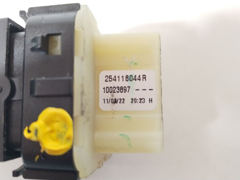 Recambio de mando elevalunas delantero izquierdo para dacia sandero iii 1.0 sce 65 referencia OEM IAM 254118044R  