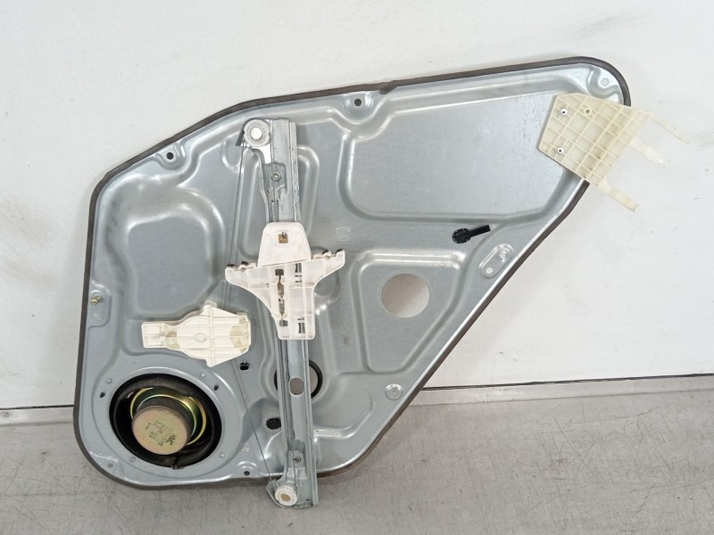 Recambio de elevalunas trasero izquierdo para hyundai sonata v (nf) 2.4 referencia OEM IAM 834713K001 AKE0215 400899