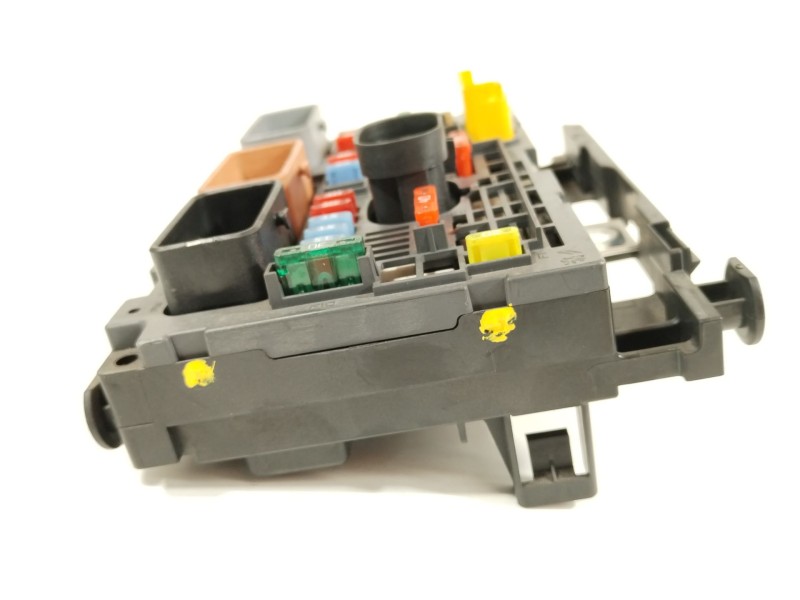 Recambio de caja reles / fusibles para peugeot 308 i (4a_, 4c_) 1.6 hdi referencia OEM IAM 9675878480 BSMR0500 