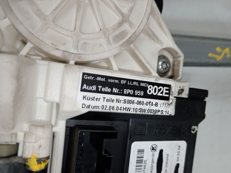 Recambio de elevalunas delantero derecho para audi a3 (8p1) 2.0 tdi 16v referencia OEM IAM 8P3837462C 8P0959802E 