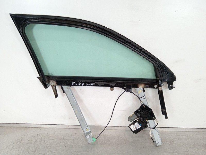 Recambio de elevalunas delantero izquierdo para audi a4 b6 (8e2) 2.0 referencia OEM IAM 8E0837461C 8E1959801B 