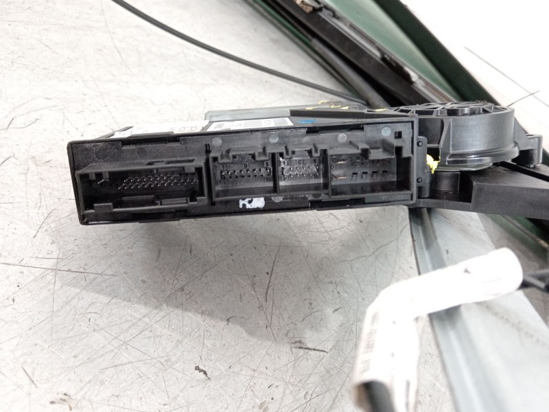 Recambio de elevalunas delantero izquierdo para audi a4 b6 (8e2) 2.0 referencia OEM IAM 8E0837461C 8E1959801B 