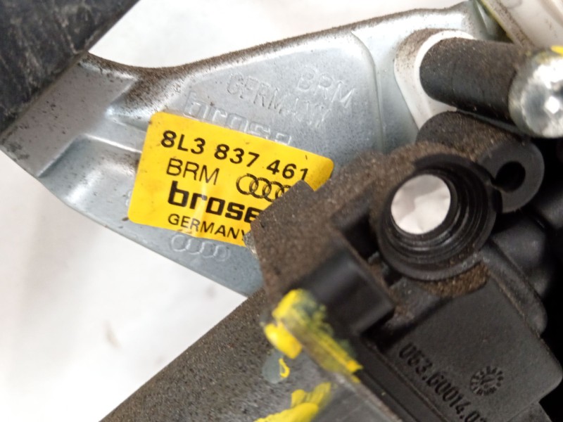 Recambio de elevalunas delantero izquierdo para audi a3 (8l1) 1.9 tdi referencia OEM IAM 8L3837461  