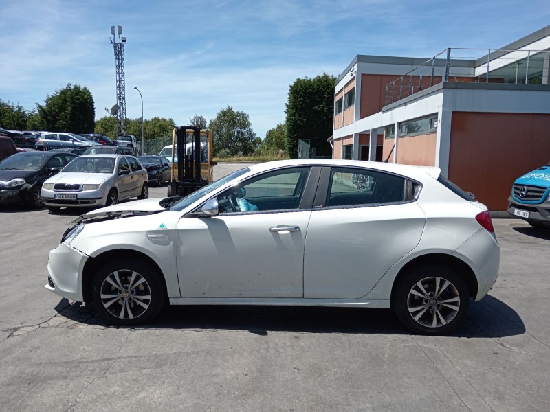 alfa romeo giulietta (940_) del año 2012