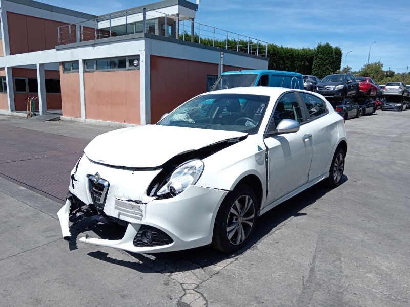 alfa romeo giulietta (940_) del año 2012