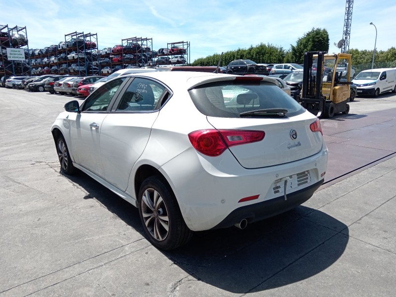 alfa romeo giulietta (940_) del año 2012