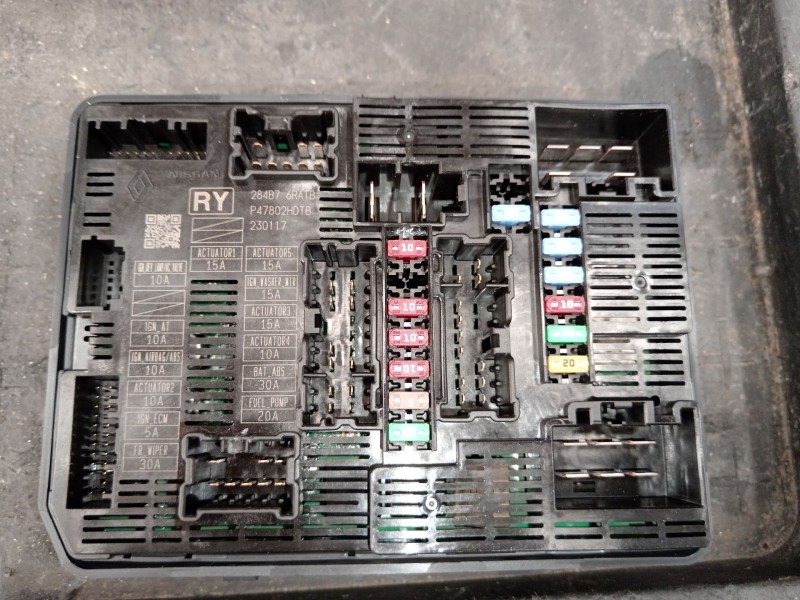 Recambio de caja reles / fusibles para nissan qashqai iii (j12) 1.3 dig-t referencia OEM IAM 284B76RA1B P47802HDTB 
