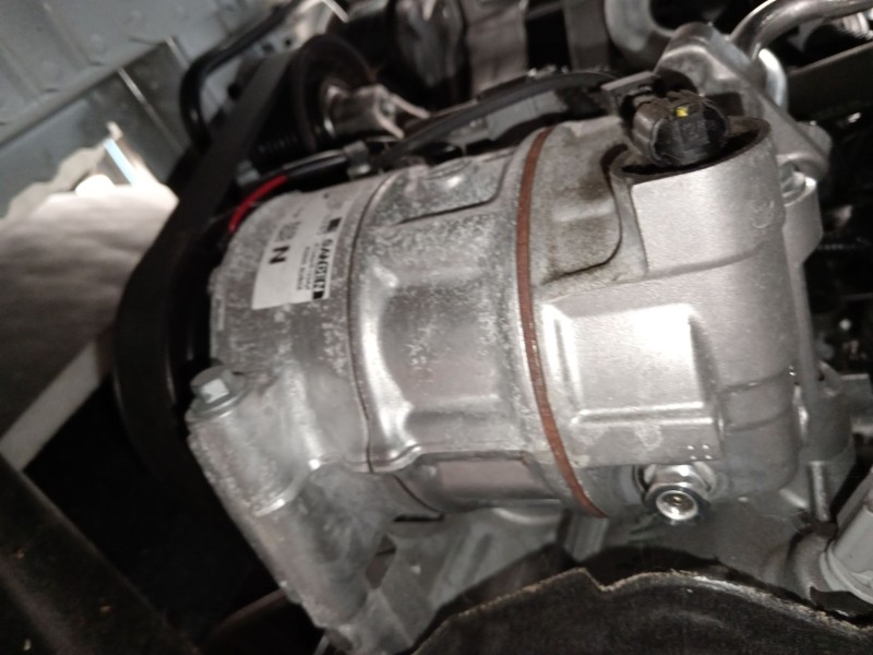 Recambio de compresor aire acondicionado para nissan qashqai iii (j12) 1.3 dig-t referencia OEM IAM 926006UB0A  