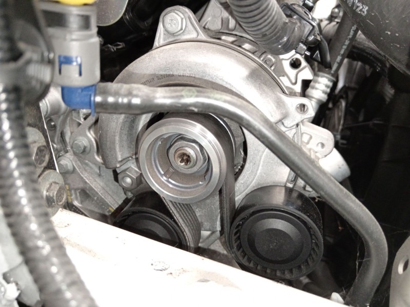 Recambio de alternador para nissan qashqai iii (j12) 1.3 dig-t referencia OEM IAM 2310A1749R  