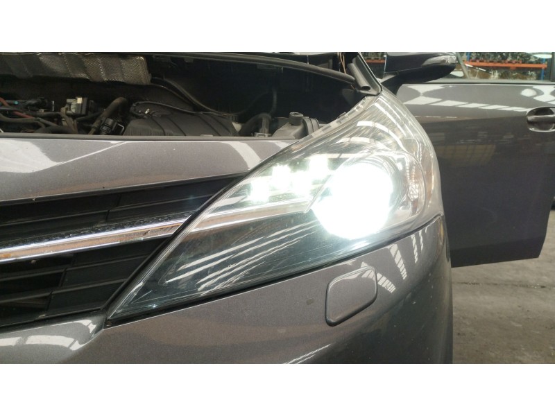 Recambio de faro izquierdo para toyota verso (_r2_) 1.6 d4-d (war20_) referencia OEM IAM 811500F181 811500F18100 