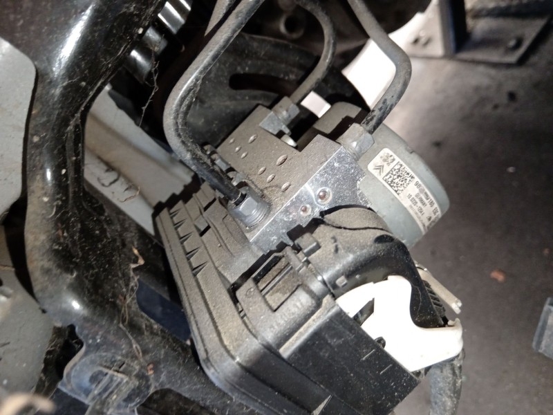 Recambio de abs para citroën c-elysee (dd_) 1.6 bluehdi 100 referencia OEM IAM 10022012544 9826857180 