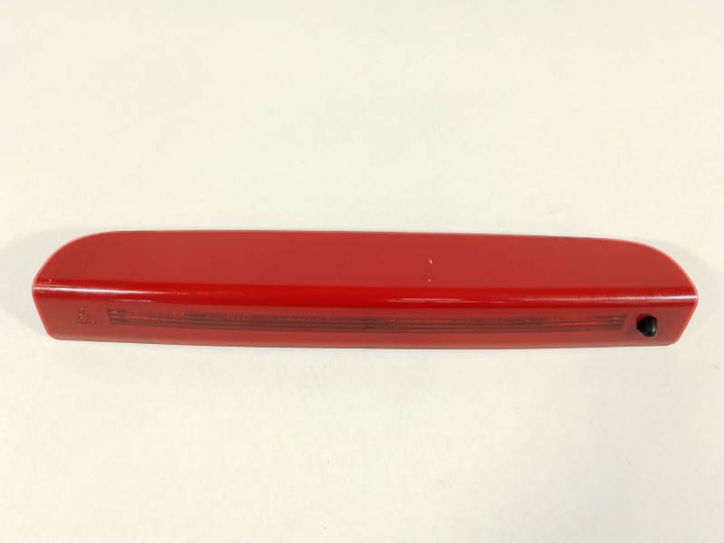 Recambio de piloto central de freno para renault megane iii sport tourer dynamique referencia OEM IAM 265900026R  