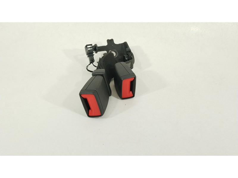 Recambio de enganche cinturon trasero central para seat ibiza (kj1) fr referencia OEM IAM 6F0857739B  