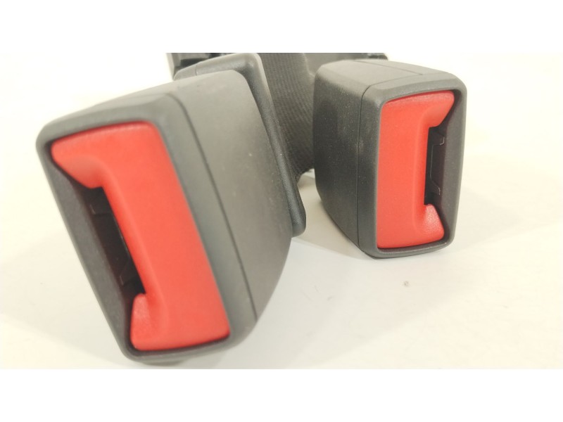 Recambio de enganche cinturon trasero central para seat ibiza (kj1) fr referencia OEM IAM 6F0857739B  