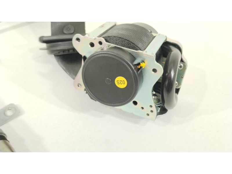 Recambio de cinturon seguridad delantero derecho para seat ibiza (kj1) fr referencia OEM IAM 6F0857706D 6F0857706DRAA 