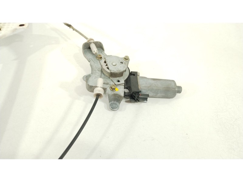 Recambio de elevalunas delantero izquierdo para ssangyong rodius i 2.7 xdi referencia OEM IAM 7233021000  