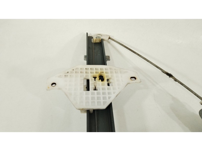 Recambio de elevalunas delantero izquierdo para ssangyong rodius i 2.7 xdi referencia OEM IAM 7233021000  