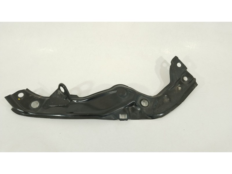 Recambio de travesaño superior para seat ibiza (kj1) fr referencia OEM IAM 6F0806929E  