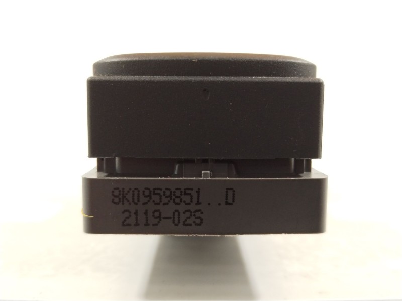 Recambio de mando elevalunas delantero izquierdo para audi a4 b8 (8k2) 2.0 tdi referencia OEM IAM 8K0959851D  