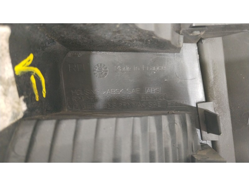 Recambio de piloto trasero derecho para nissan primera (p12) 2.2 di referencia OEM IAM 26550AU300  
