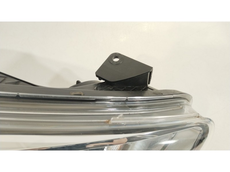 Recambio de faro derecho para hyundai i10 ii (ba, ia) 1.0 referencia OEM IAM 92102B9000 01043099900010 