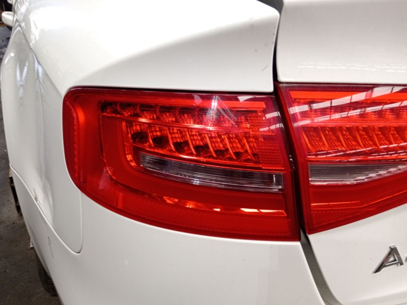 Recambio de piloto trasero izquierdo para audi a4 b8 (8k2) 2.0 tdi referencia OEM IAM 8K5945095AC  