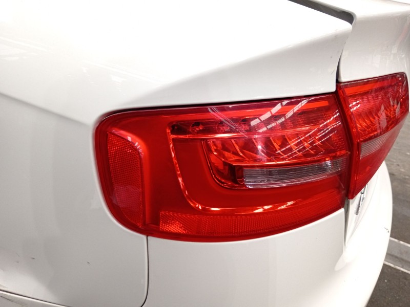 Recambio de piloto trasero izquierdo para audi a4 b8 (8k2) 2.0 tdi referencia OEM IAM 8K5945095AC  