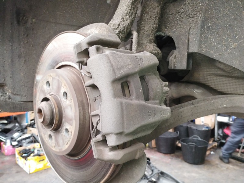 Recambio de pinza freno delantera izquierda para audi a4 b8 (8k2) 2.0 tdi referencia OEM IAM   