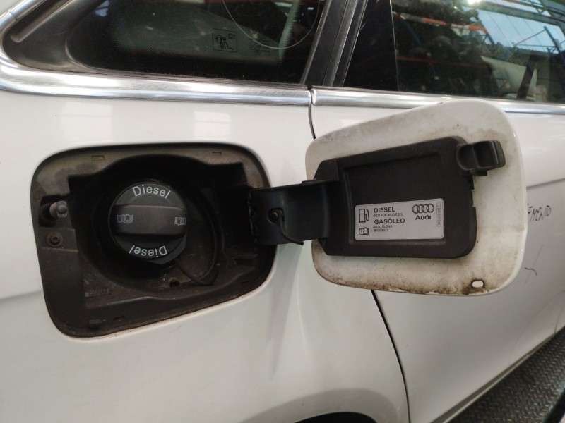Recambio de tapa exterior combustible para audi a4 b8 (8k2) 2.0 tdi referencia OEM IAM   
