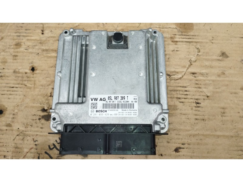 Recambio de centralita motor uce para audi q3 (f3b) 35 tdi referencia OEM IAM 05L907309T 0281039429 