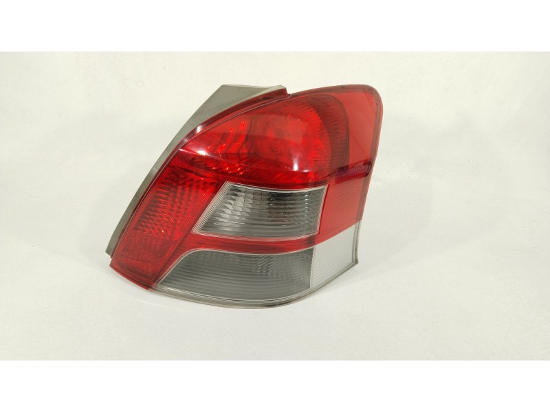 Recambio de piloto trasero derecho para toyota yaris (_p9_) 1.4 d-4d (nlp90_) referencia OEM IAM 815510D251  