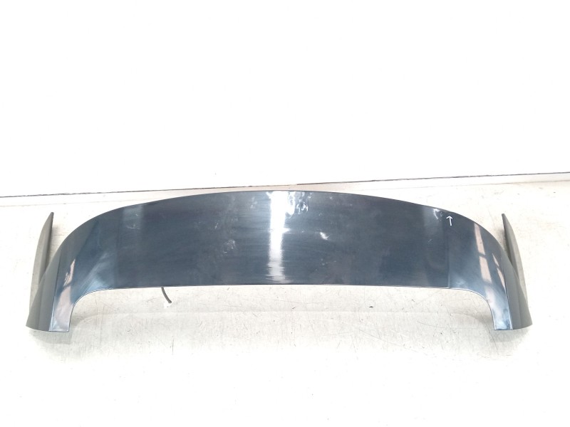 Recambio de aleron trasero para kia sorento () referencia OEM IAM 87210p2000 872a6p2000 