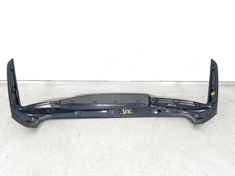 Recambio de aleron trasero para kia sorento () referencia OEM IAM 87210p2000 872a6p2000 