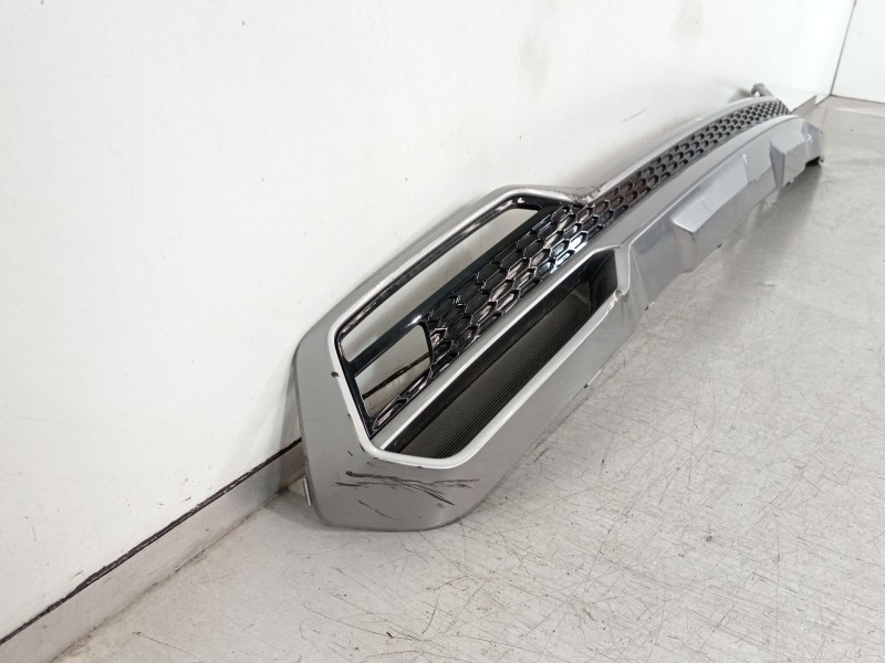 Recambio de molduras traseras para kia sorento () referencia OEM IAM 86671P2010  