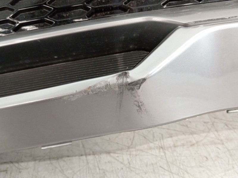 Recambio de molduras traseras para kia sorento () referencia OEM IAM 86671P2010  